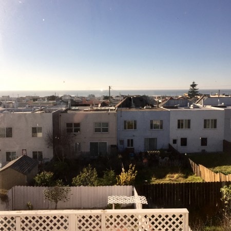 Yes, this is the view from the back of 1643.