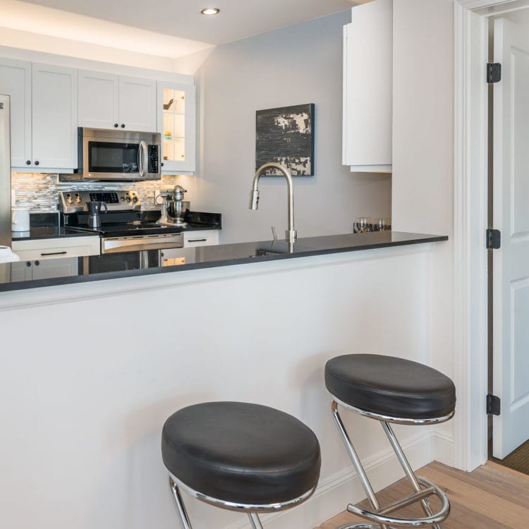 140 SVN 1022 - Kitchen Bar 140 SVN 1022 - Kitchen Bar