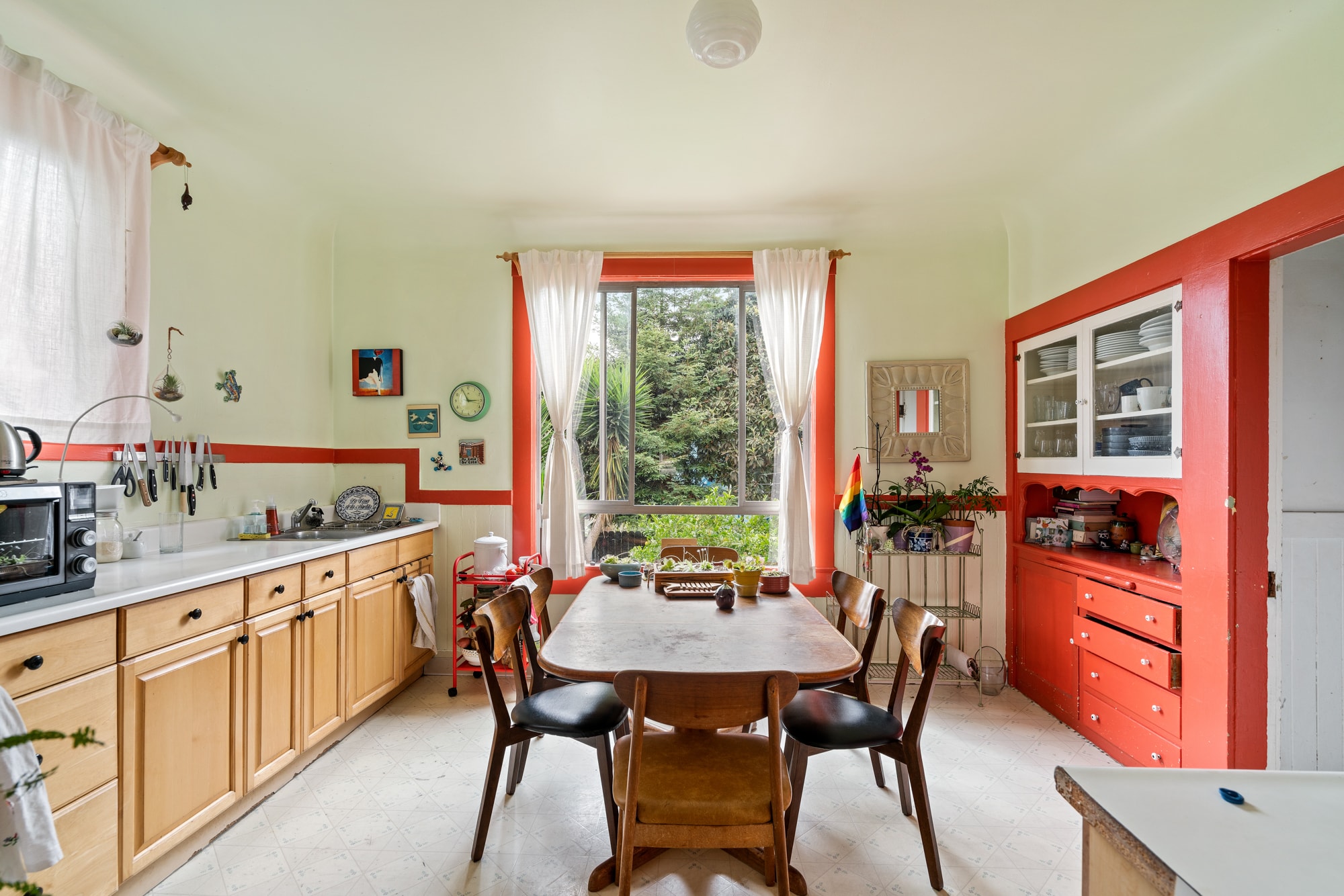 1126 Hampshire's Kitchen 1126 Kitchen Dining