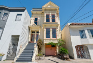 Front facade photo of 2621 Bryant Victorian Style